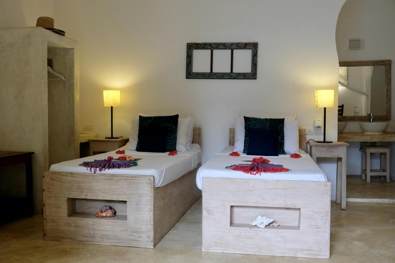 Sharazad Boutique Hotel Джамбиани Екстериор снимка