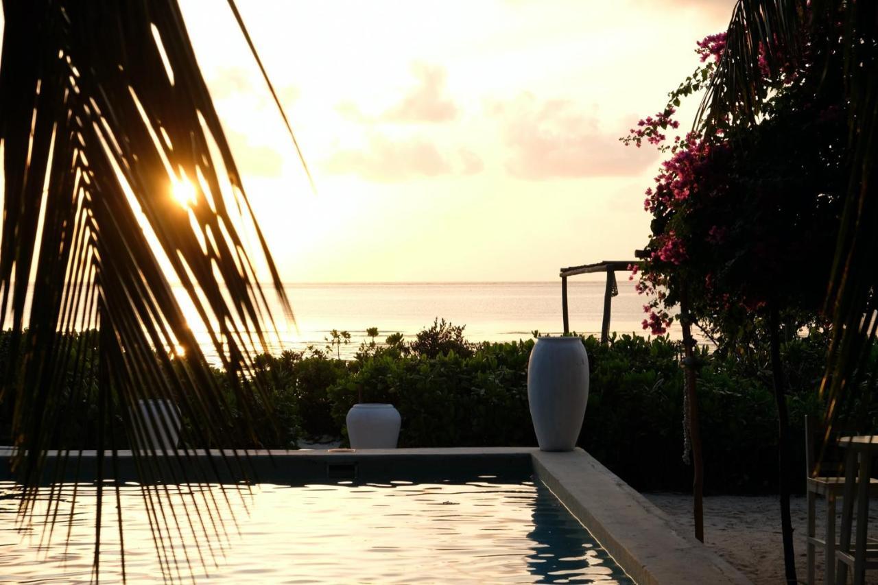 Sharazad Boutique Hotel Джамбиани Екстериор снимка