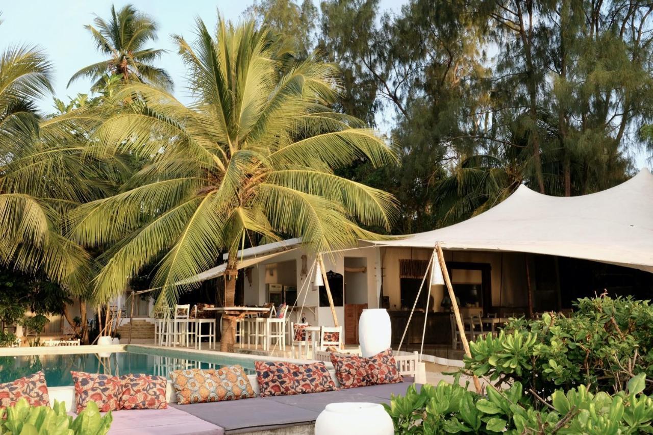 Sharazad Boutique Hotel Джамбиани Екстериор снимка