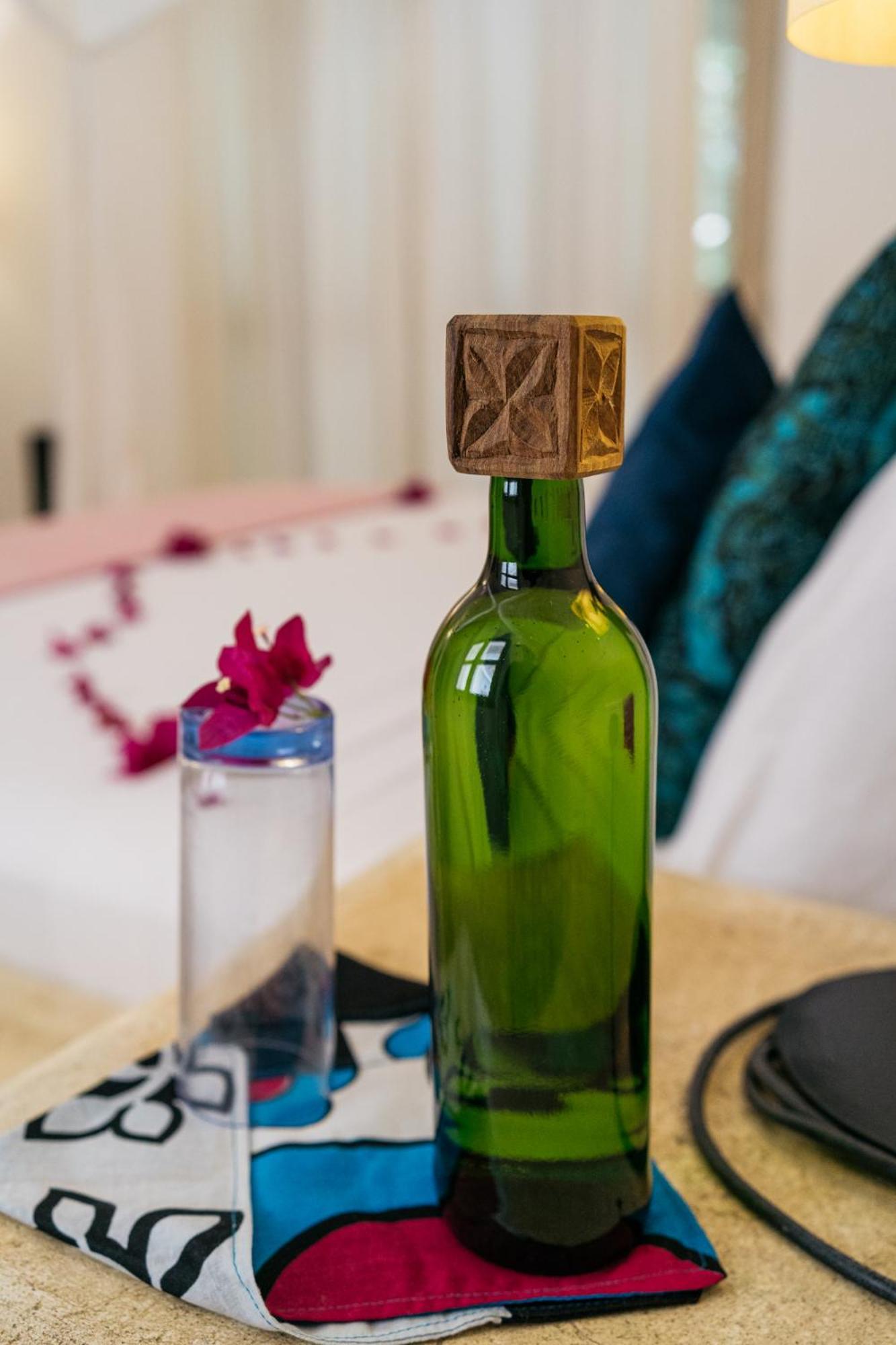 Sharazad Boutique Hotel Джамбиани Екстериор снимка