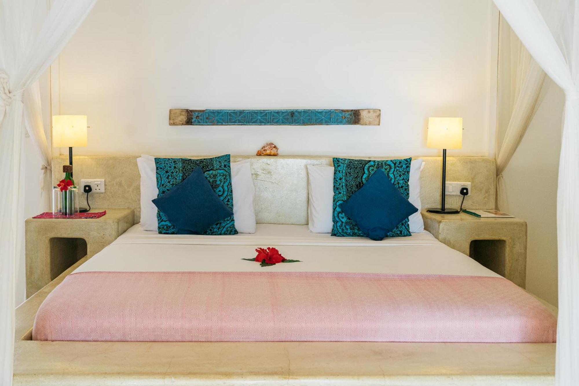 Sharazad Boutique Hotel Джамбиани Екстериор снимка