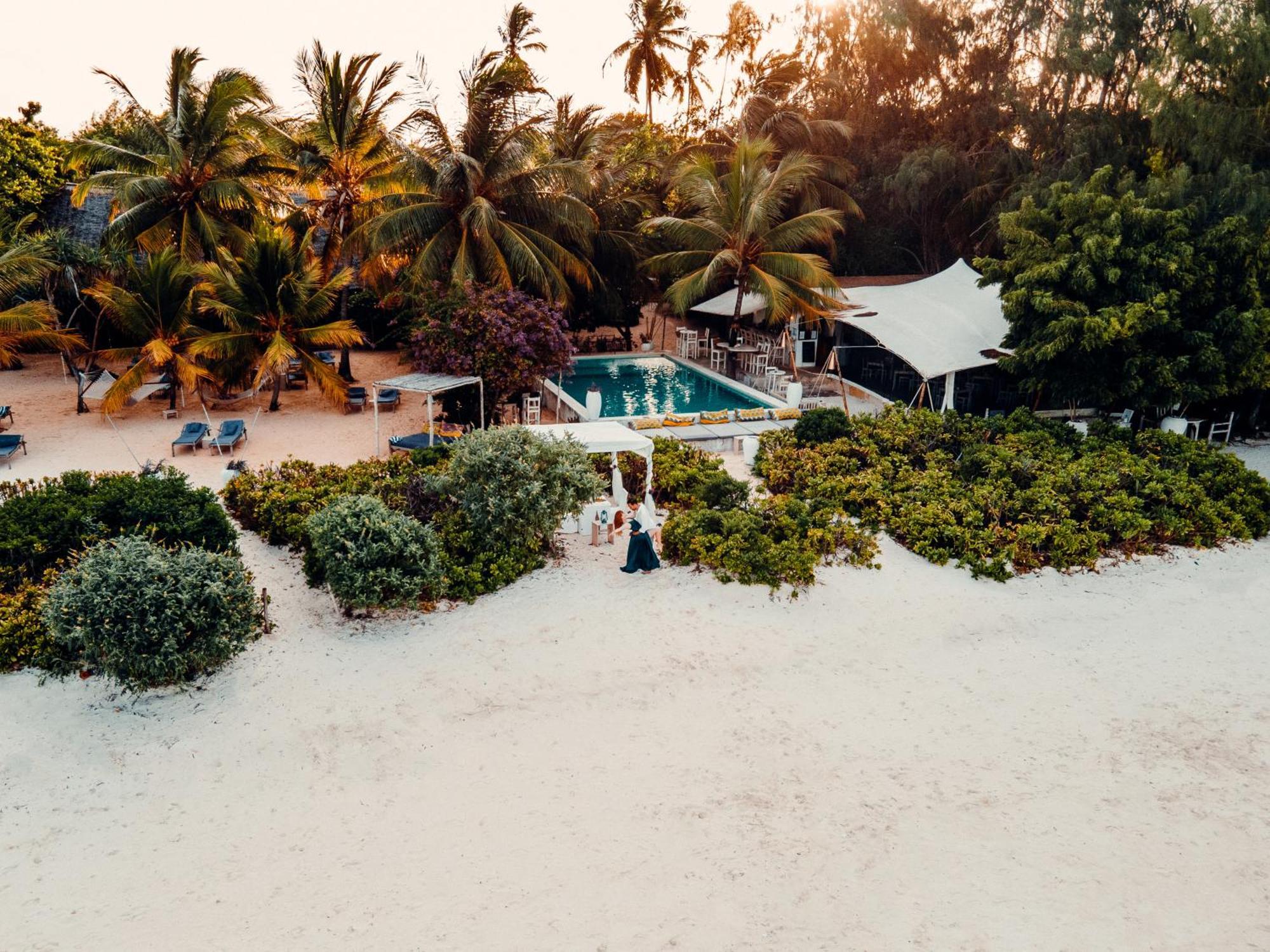 Sharazad Boutique Hotel Джамбиани Екстериор снимка
