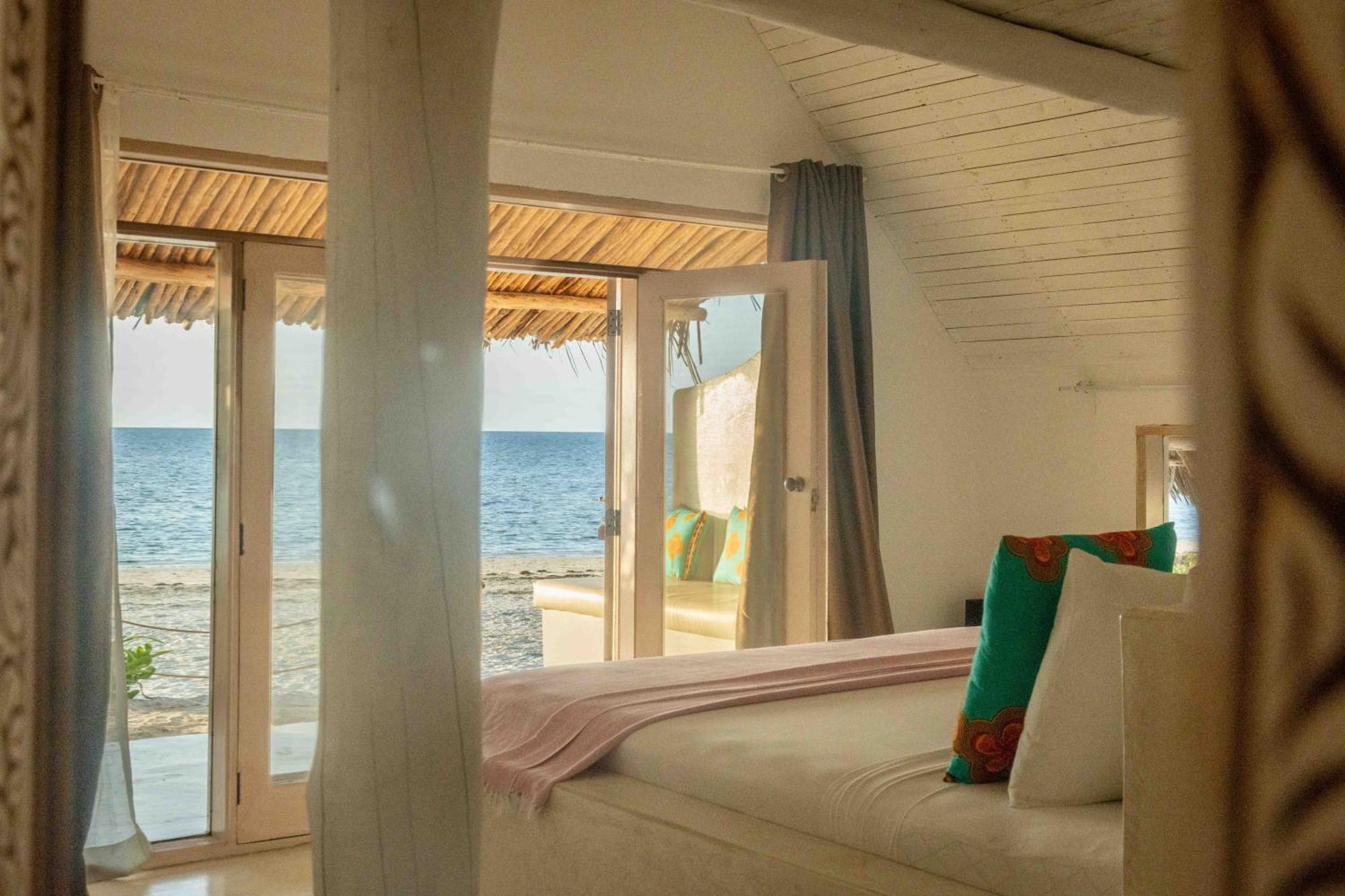 Sharazad Boutique Hotel Джамбиани Екстериор снимка