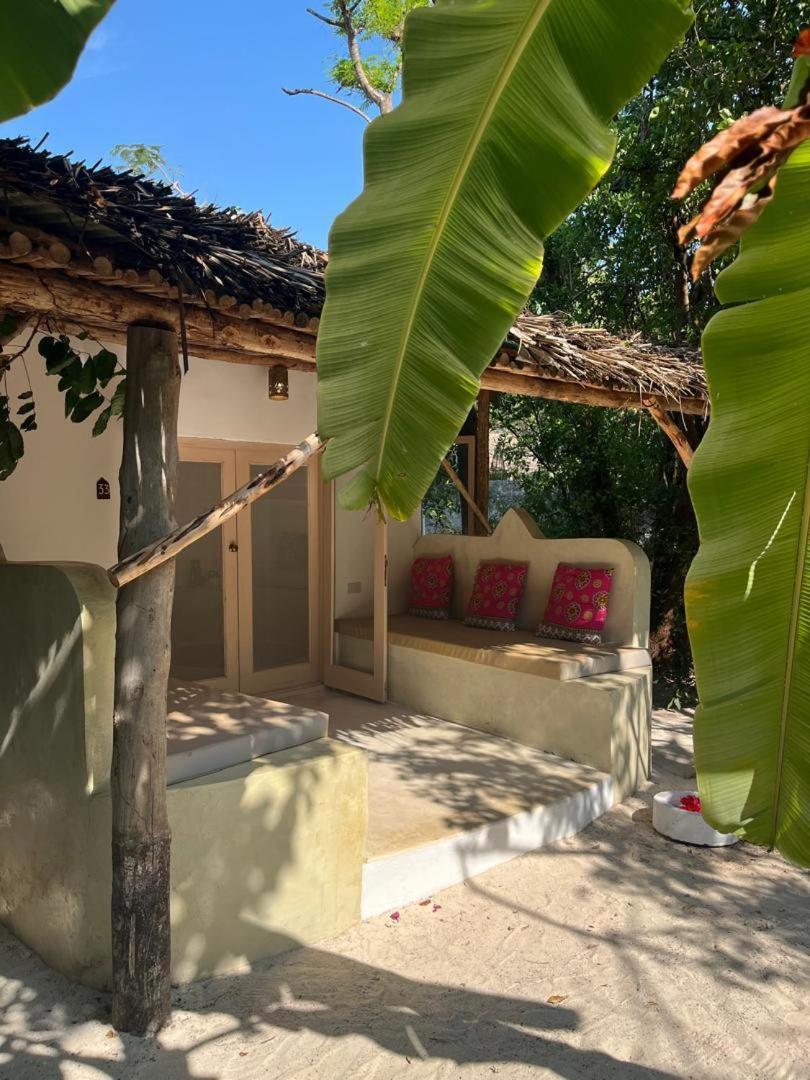 Sharazad Boutique Hotel Джамбиани Екстериор снимка